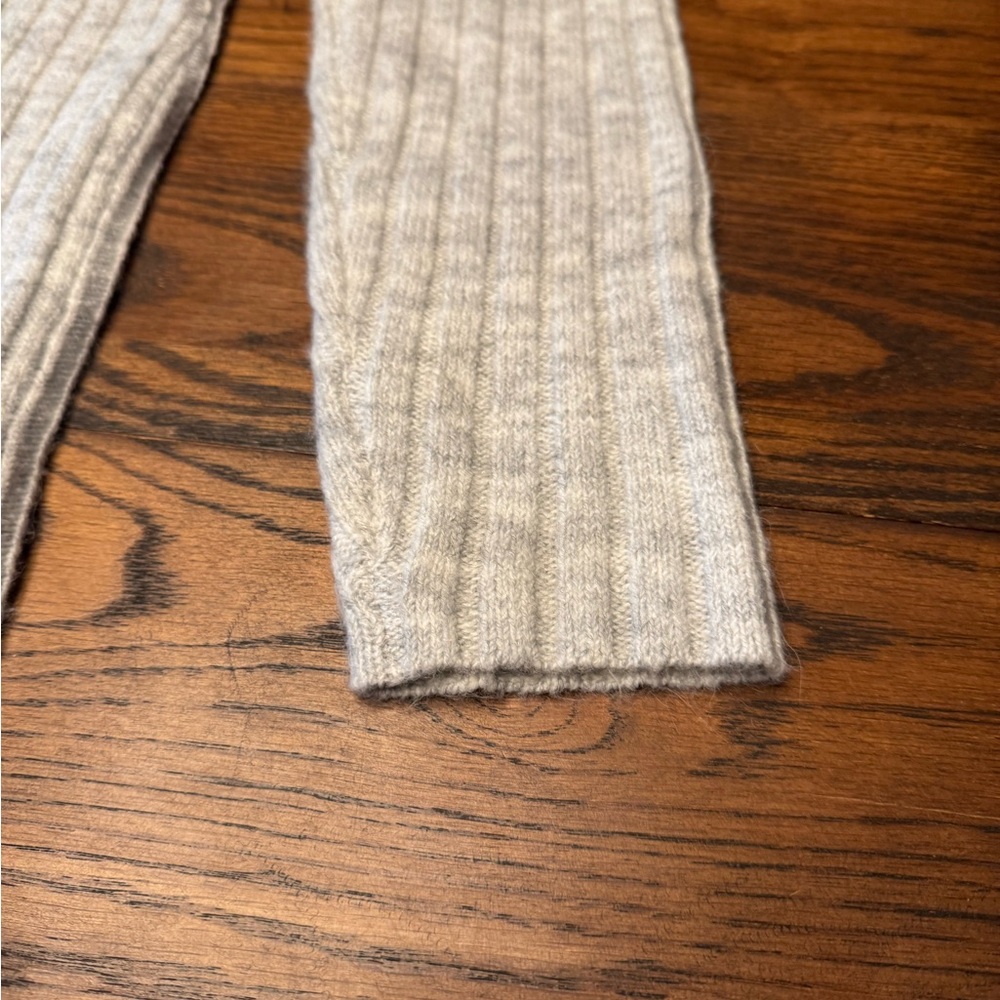 William Rast Gray Ribbed Knit Sweater - Picture 9 of 9